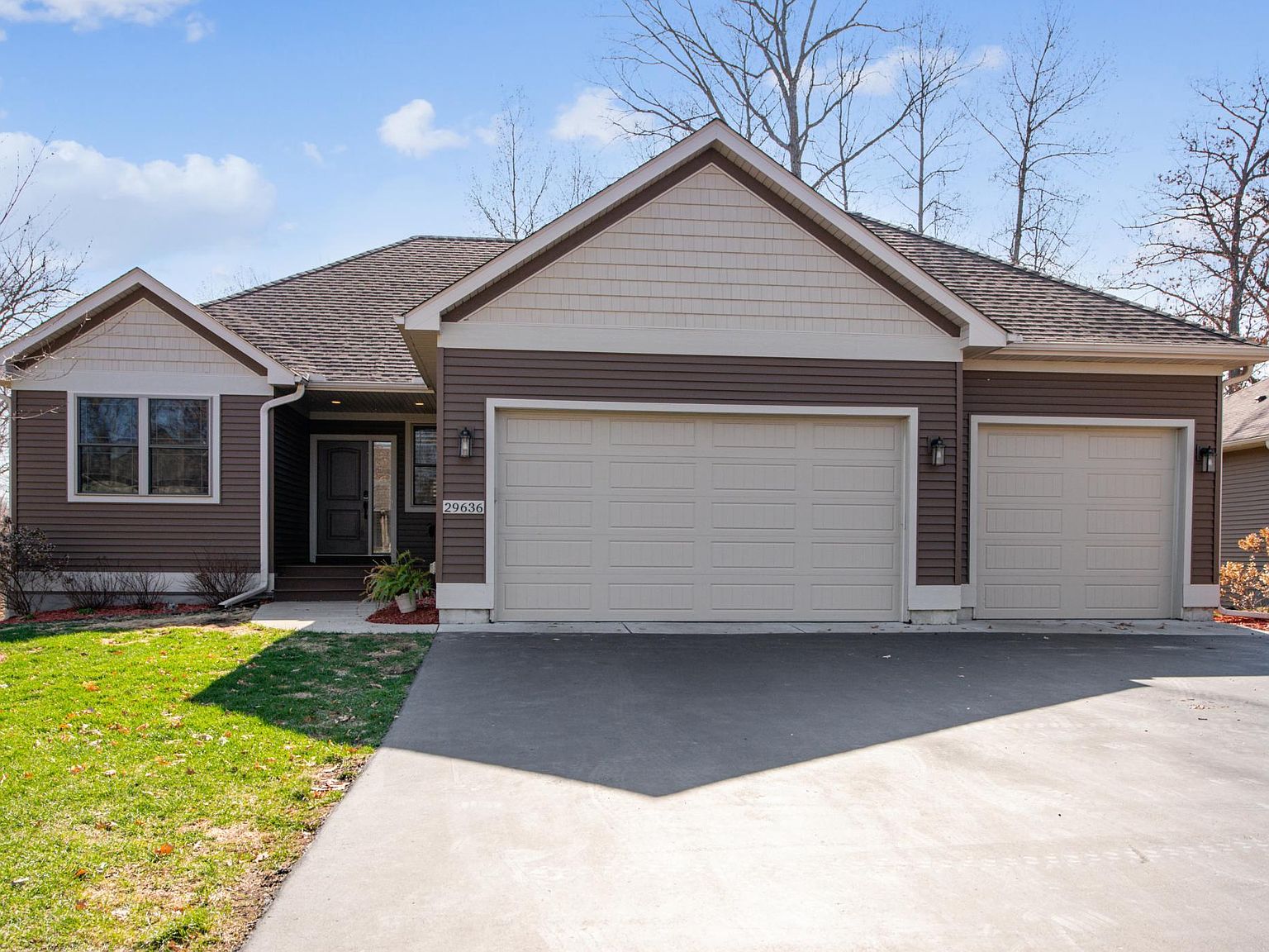 29636 Hidden Forest Blvd, Chisago City, MN 55013 | Zillow