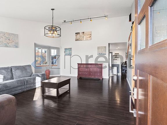 3rd image of 8115 77th Ave NE