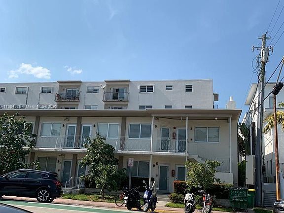 5th image of 1601 Meridian Ave APT 102