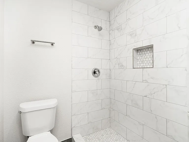 2 Bed -Bath