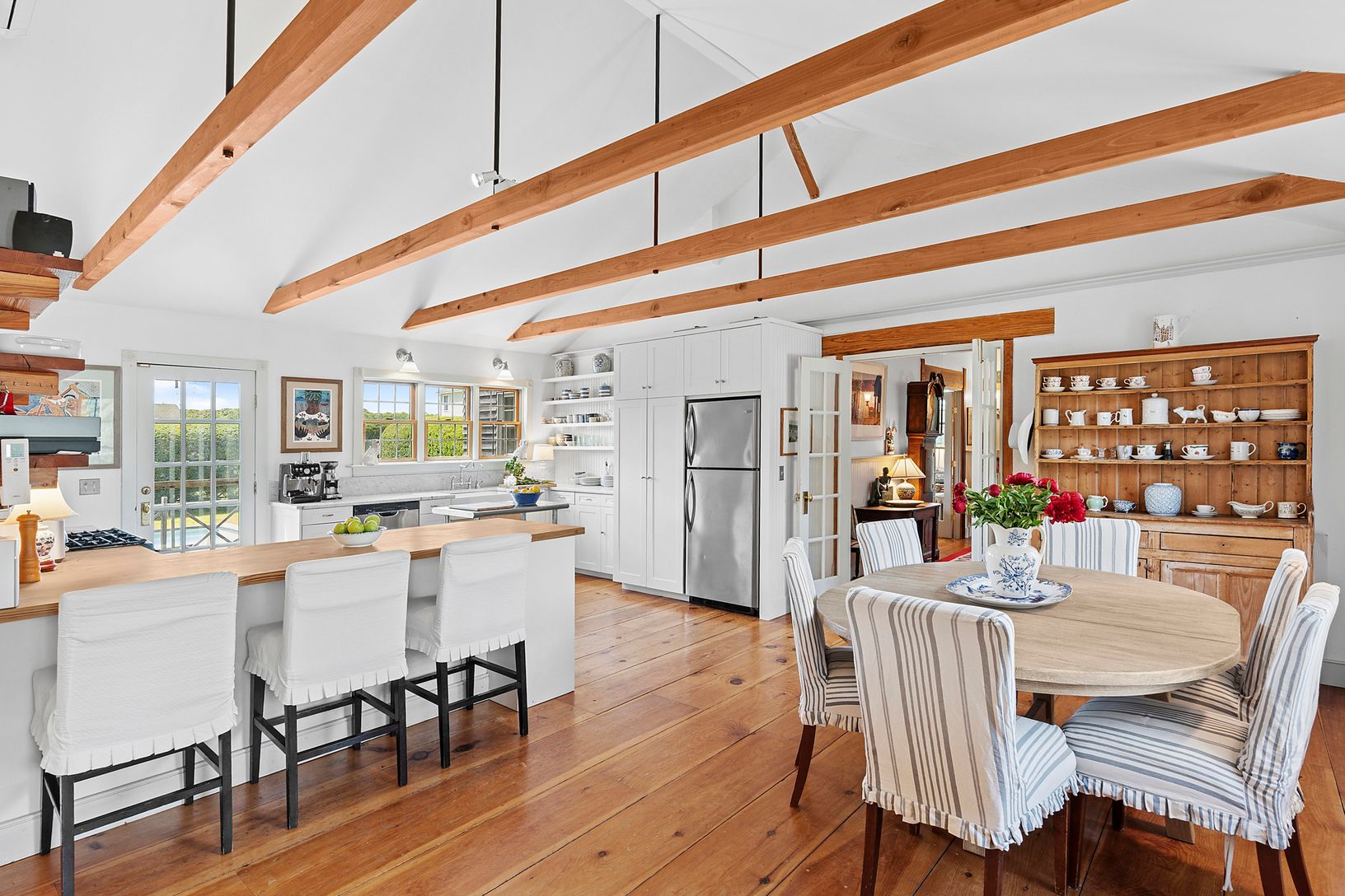  bright and airy