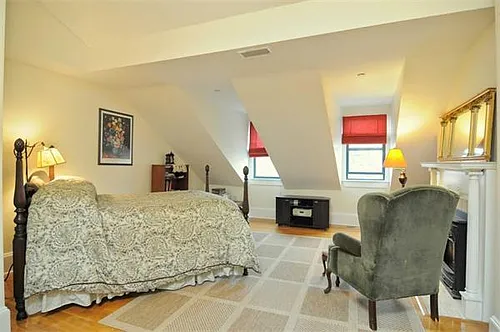 256 Main St #3 Photo 1