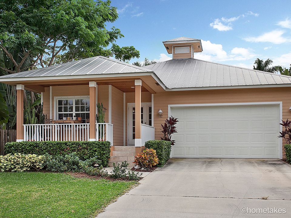 1st image of 932 SW 30th St