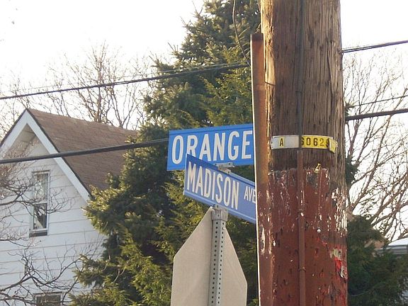4th image of 194-198 Orange Ave