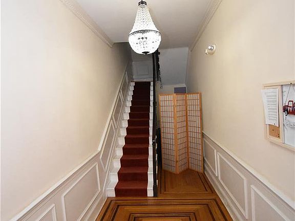5th image of 241 Spring Garden St