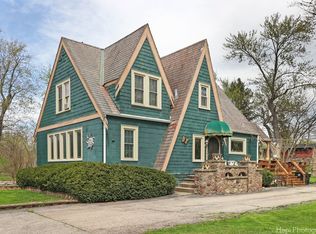 35695 N Lake Dr, Ingleside, IL 60041