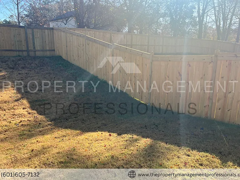 215 Serenity Lake Dr — Photo 36
