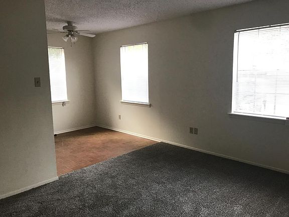 2nd image of 302 S Green St APT 13