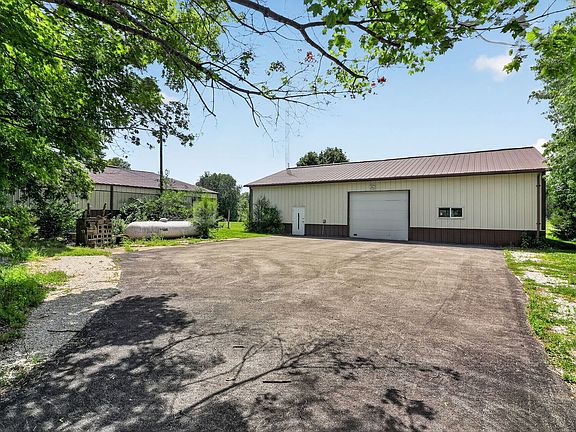 3rd image of 3483 E 2350th Rd