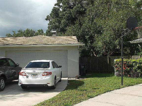 2nd image of 3704 Thornwood Dr