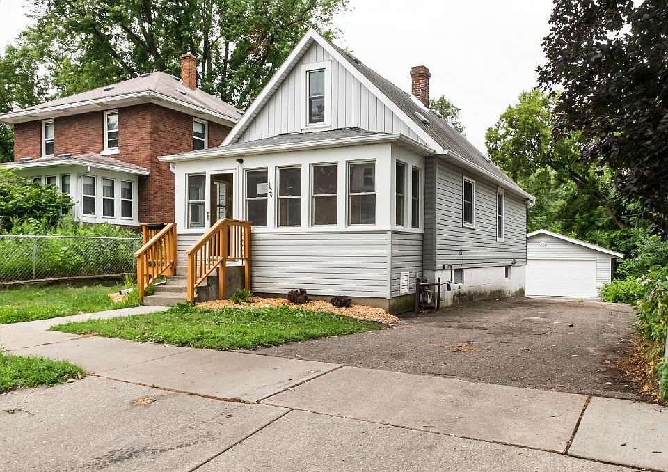 1st image of 1129 Norton St