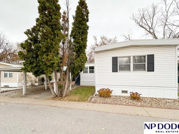 12620 Manderson Plz #304, Omaha, NE 68164