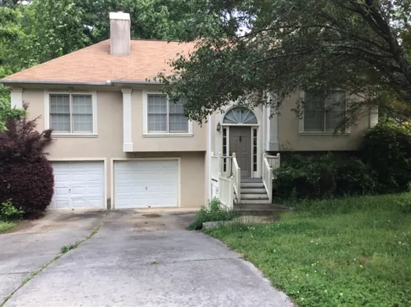 4776 Baker Plantation Dr, Acworth, GA 30101