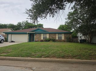 1316 Steinburg Ln, Fort Worth, TX 76134
