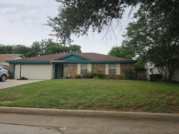 1316 Steinburg Ln, Fort Worth, TX 76134