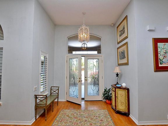 4th image of 141 Linkside Cir