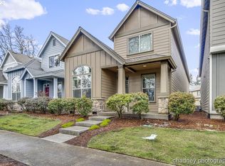 8909 SW Nordic Dr, Tigard, OR 97223