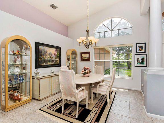 5th image of 13407 Barcelona Lake Cir