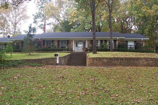 1st image of 317 Glenwood Dr