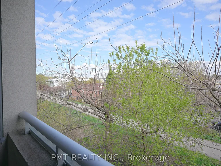 550 Hopewell Ave #302 — Photo 24