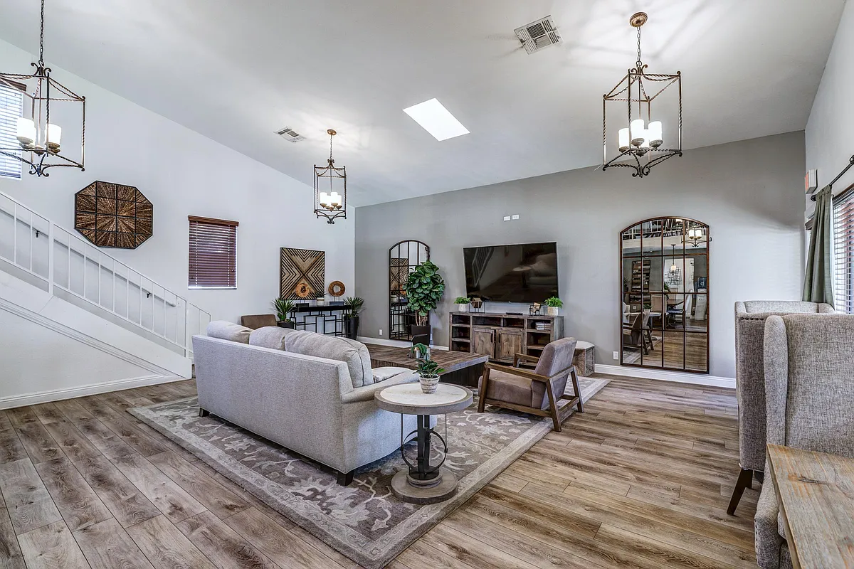 Building Photo - Creekside Meadows