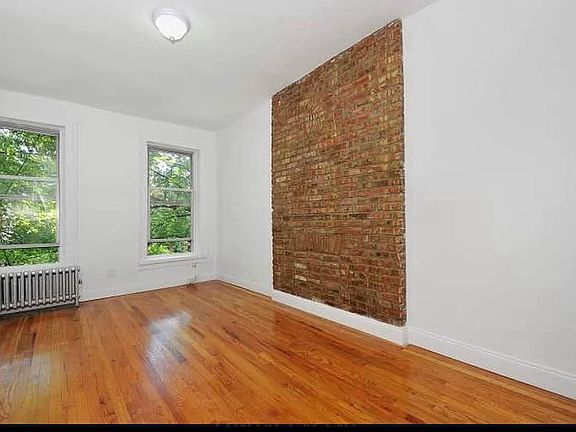 2nd image of 453 W 47th St APT 4R