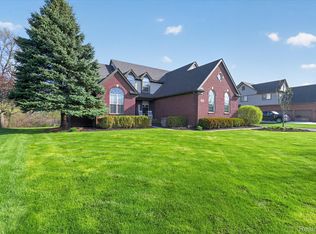 3226 Estate View Ct, Commerce Township, MI 48382