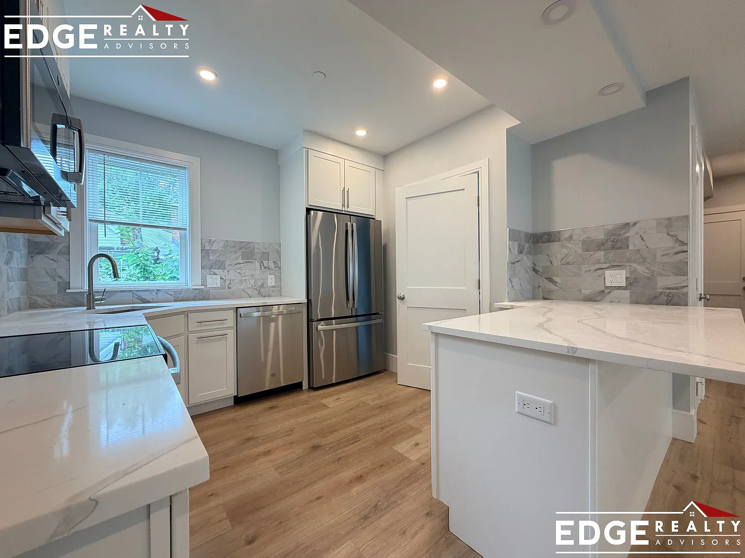 3 bed, 2.0 bath, $4,800 — Photo 2