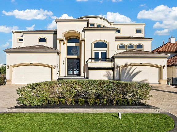 2nd image of 752 Pegasus Ln