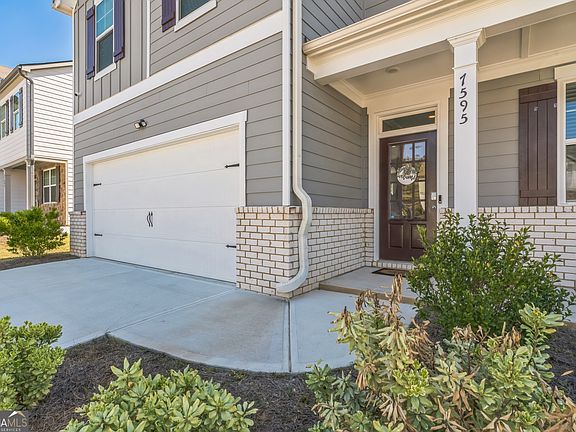 2nd image of 7595 Jennadee Dr