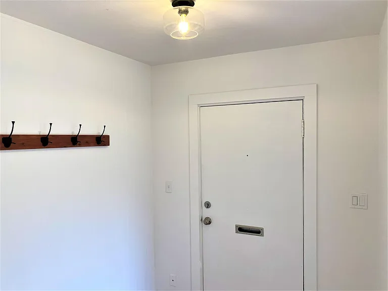 12258 1st Ave NW — Photo 16