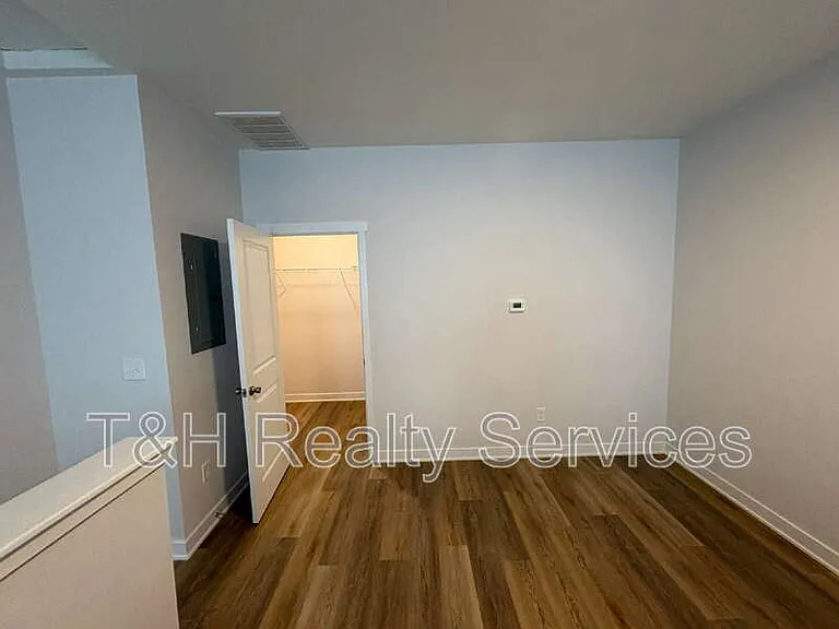 415 N Walcott St #B — Photo 10