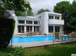 4 Sea Breeze Ave, Westhampton, NY 11977