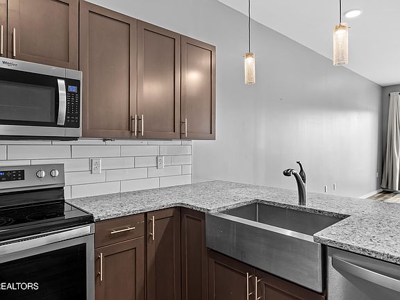4th image of 333 W Depot Ave APT 212