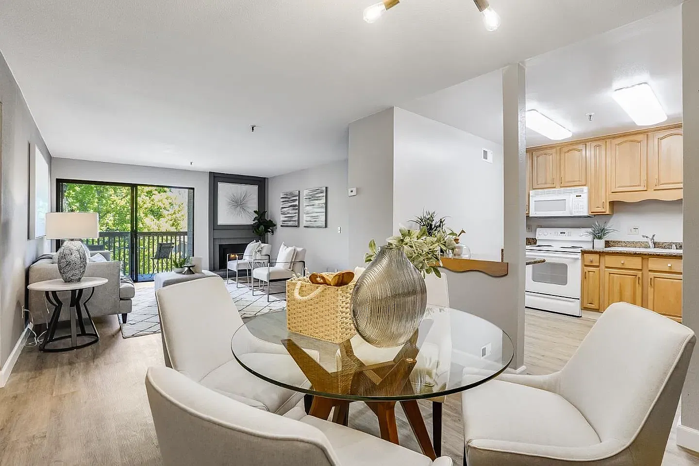 2 bed, 1206 sqft, $2,500 — Photo 3