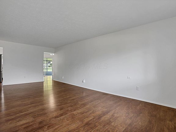 3rd image of 212 Barcelona Ave