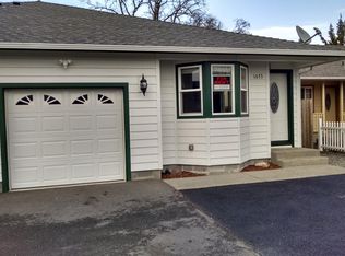1631 Nunnwood Ln, Grants Pass, OR 97527