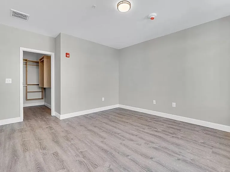 109 W Lexington St #3C — Photo 5