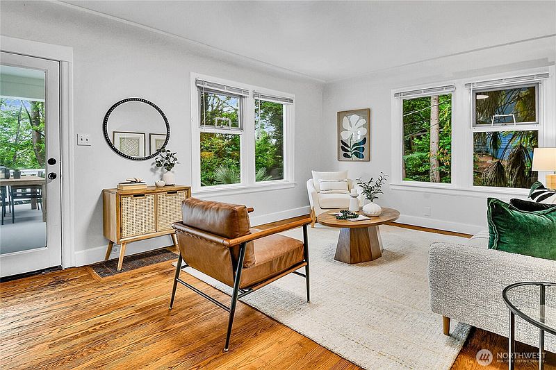 3rd image of 3016 S Edmunds Street