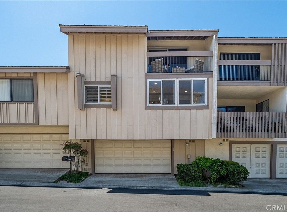 1st image of 28207 Ridgepoint Ct
