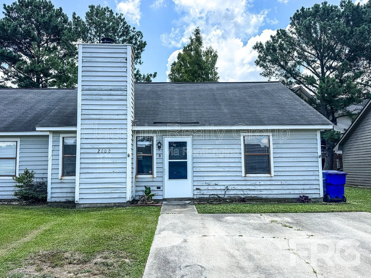 2 bed, 2.0 bath, 940 sqft, $995 — Photo 1