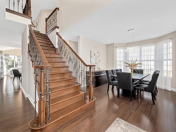 4th image of 16030 S Selfridge Cir