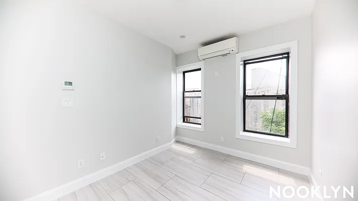 Rented by Nooklyn NYC LLC | media 21