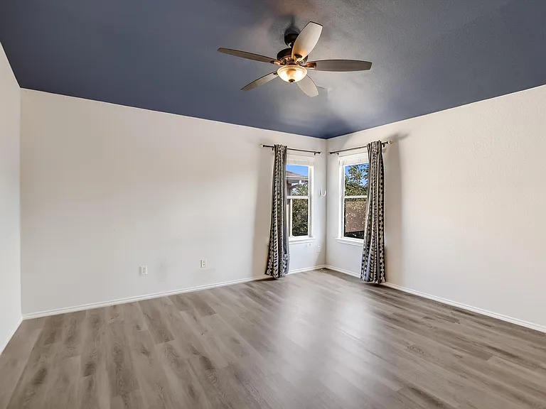 12816 Thomas Jefferson St — Photo 12