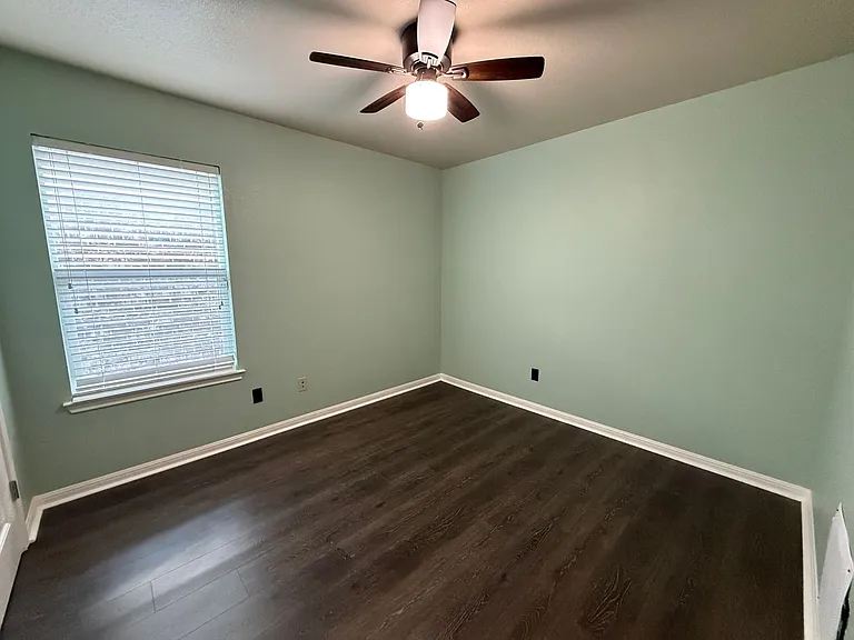 405 W Vega Ln — Photo 15