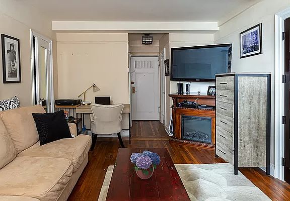 2nd image of 5 Tudor City Pl APT 1103