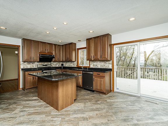 4th image of 1817 13th Ave NE
