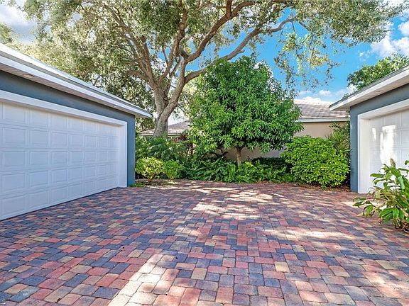 2nd image of 1534 McGregor Reserve Dr