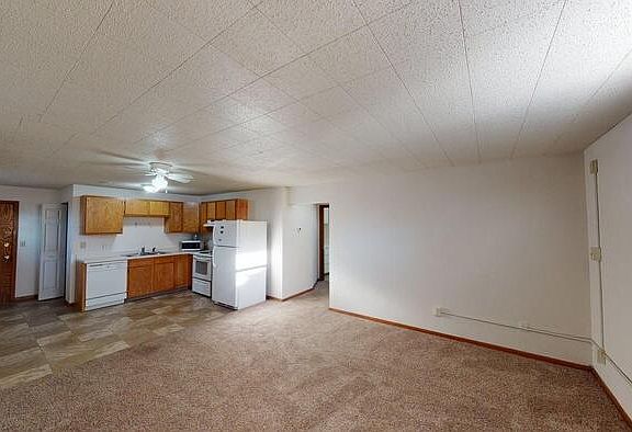 5th image of 1912 N Washington St #5