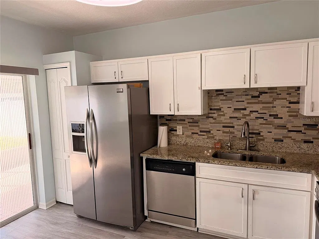 4 bed, 2.0 bath, 1530 sqft, $2,350 — Photo 2